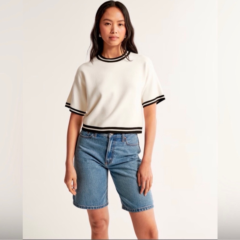 A&F LuxeLoft Sweater Tee - Small